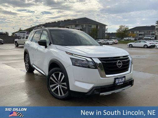 2025 Nissan Pathfinder Platinum 4WD