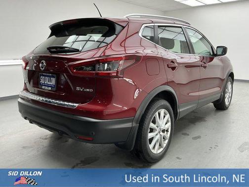 2022 Nissan Rogue Sport SV