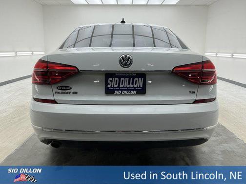2016 Volkswagen Passat 1.8T SE