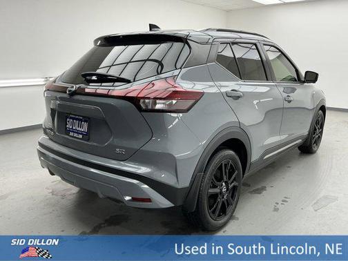 2023 Nissan Kicks SR