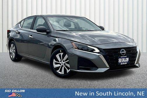 2025 Nissan Altima S FWD