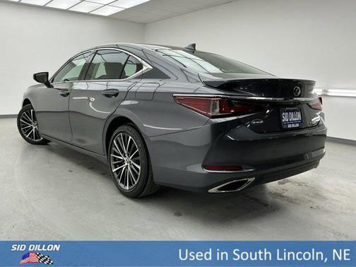 2022 Lexus ES 350 Base