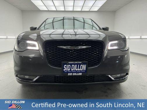 2018 Chrysler 300 S