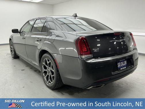 2018 Chrysler 300 S