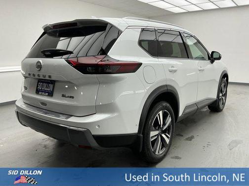 2024 Nissan Rogue SL