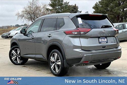 2025 Nissan Rogue SL
