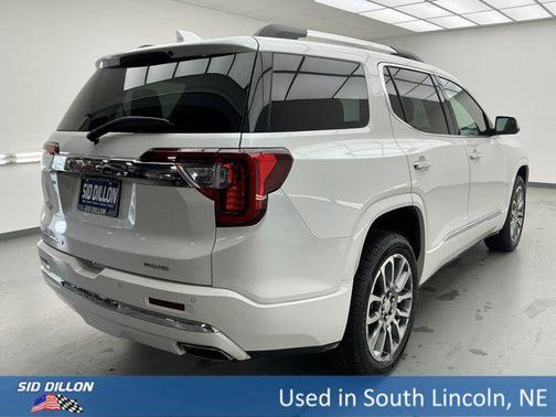 2023 GMC Acadia Denali