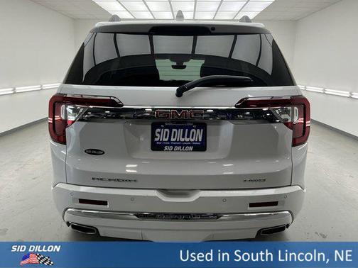 2023 GMC Acadia Denali