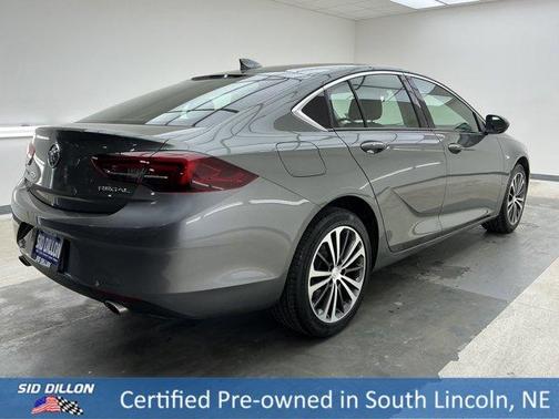 Smoked Pearl Metallic 2018 Buick Regal Sportback Preferred II