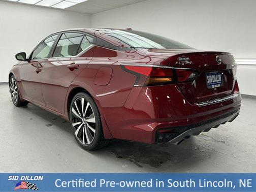 2022 Nissan Altima SR FWD