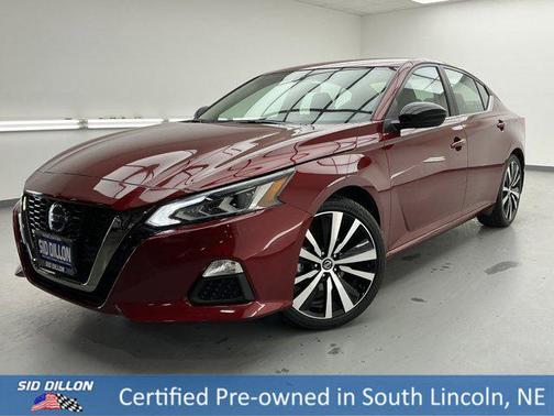 2022 Nissan Altima SR FWD