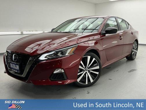 2022 Nissan Altima SR FWD