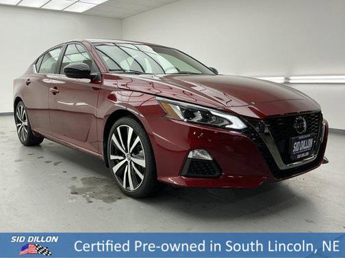 2022 Nissan Altima SR FWD