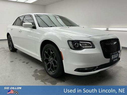 2019 Chrysler 300 S