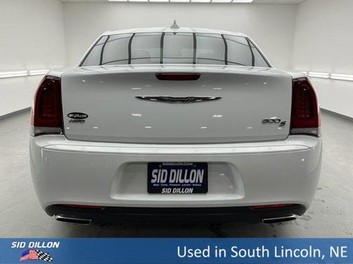 2019 Chrysler 300 S