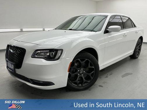 2019 Chrysler 300 S