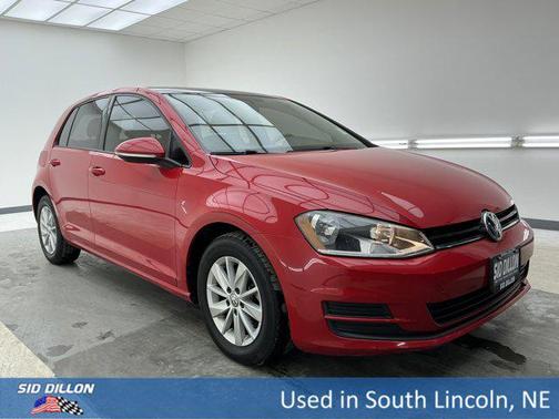 2016 Volkswagen Golf TSI S 4-Door