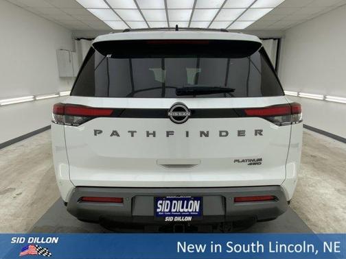 Everest White P 2026 Nissan Pathfinder Platinum