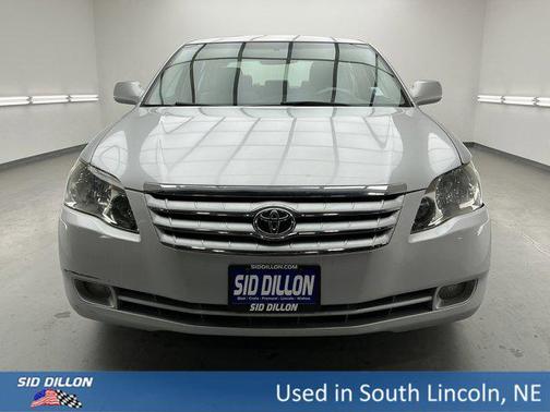 2005 Toyota Avalon XL