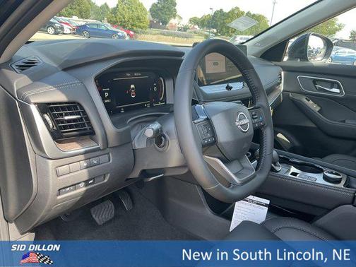 2025 Nissan Rogue Platinum