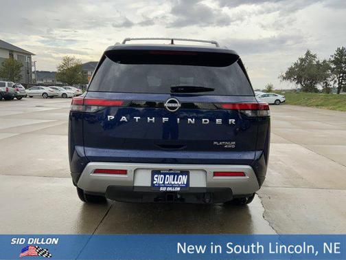 2025 Nissan Pathfinder Platinum 4WD