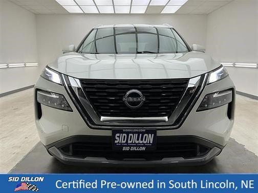 White 2023 Nissan Rogue SL