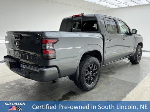 2023 Nissan Frontier SV