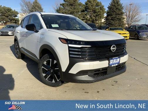 Aspen White Tri 2026 Nissan Kicks SV