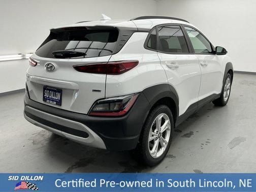 2022 Hyundai KONA SEL