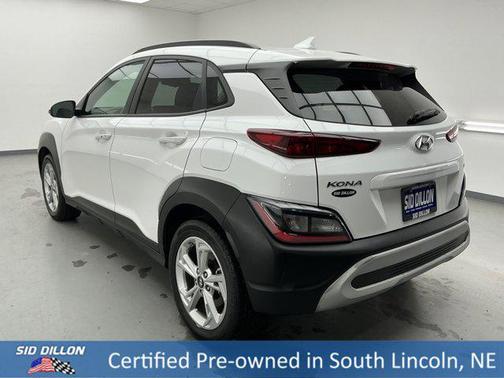 2022 Hyundai KONA SEL