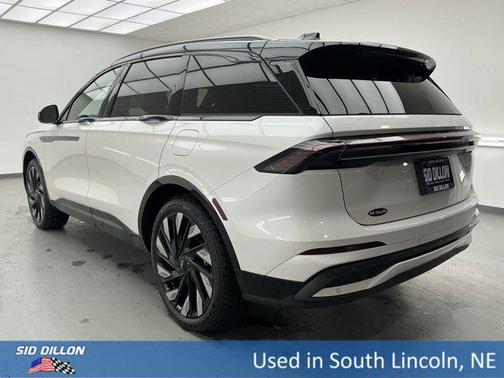 2025 Lincoln Nautilus Reserve