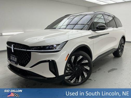 2025 Lincoln Nautilus Reserve