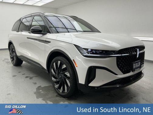 2025 Lincoln Nautilus Reserve