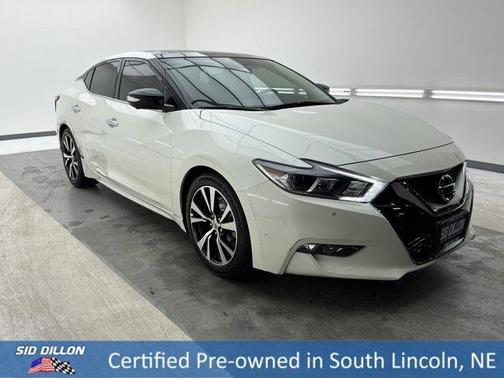 White 2017 Nissan Maxima 3.5 Platinum