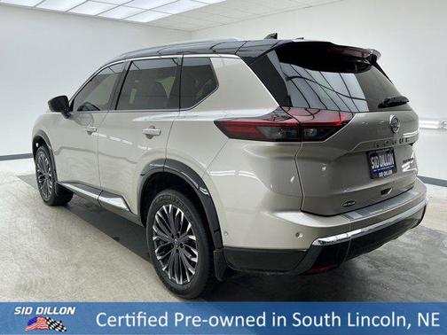 2025 Nissan Rogue Platinum