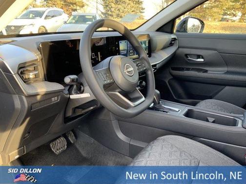 Super Black 2026 Nissan Kicks SV