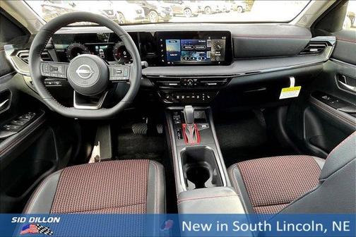 Super Black 2025 Nissan Kicks SR