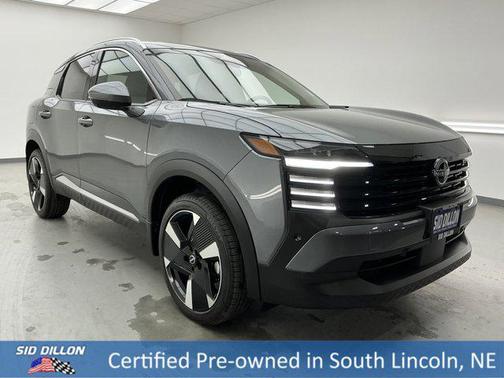 2025 Nissan Kicks SR