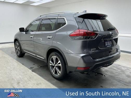 Gun Metallic 2017 Nissan Rogue SL
