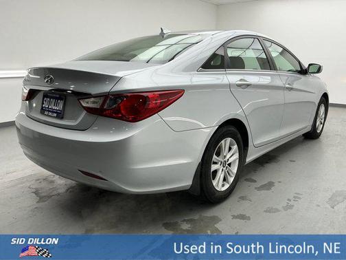 2012 Hyundai SONATA GLS