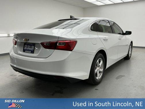 2017 Chevrolet Malibu 1LS