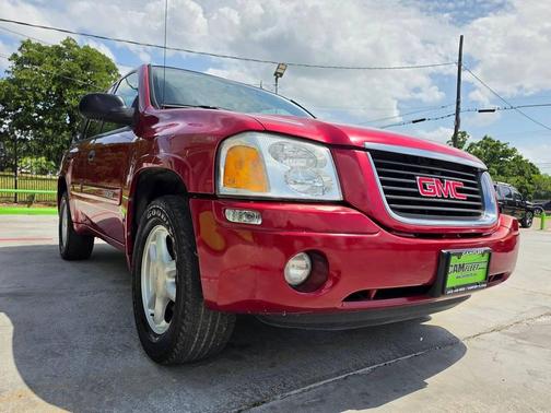 Magnetic Red Metallic 2005 GMC Envoy SLE
