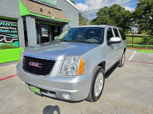 Quicksilver Metallic 2014 GMC Yukon SLT