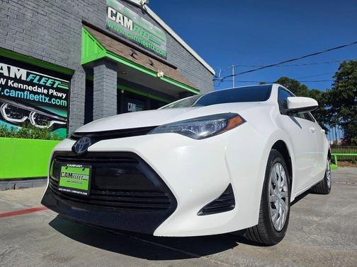 Super White 2017 Toyota Corolla L