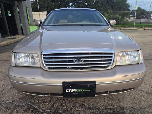 1998 Ford Crown Victoria LX