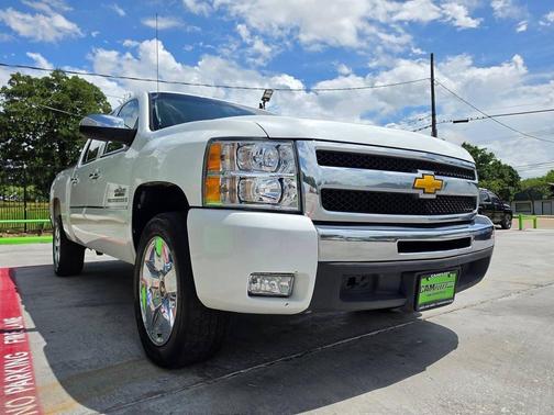 Summit White 2009 Chevrolet Silverado 1500 LT Crew Cab