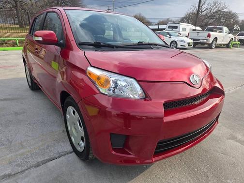 2011 Scion xD Base 4dr Hatchback 4A