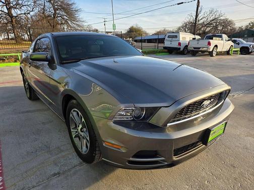 2014 Ford Mustang V6 Premium