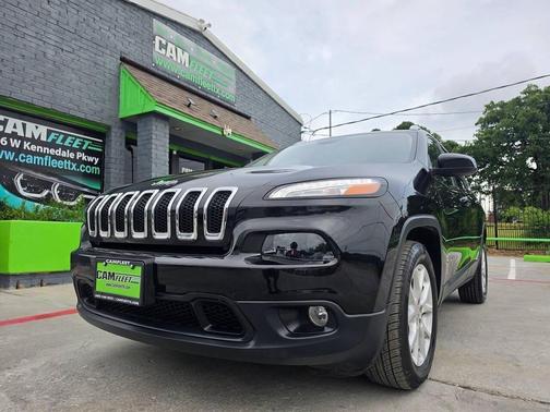 Brilliant Black Crystal Pearlcoat 2015 Jeep Cherokee Latitude