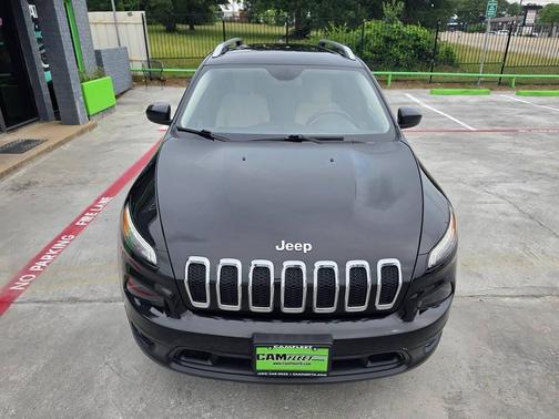 Brilliant Black Crystal Pearlcoat 2015 Jeep Cherokee Latitude